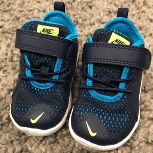New infant Nike sneakers! Size 5c